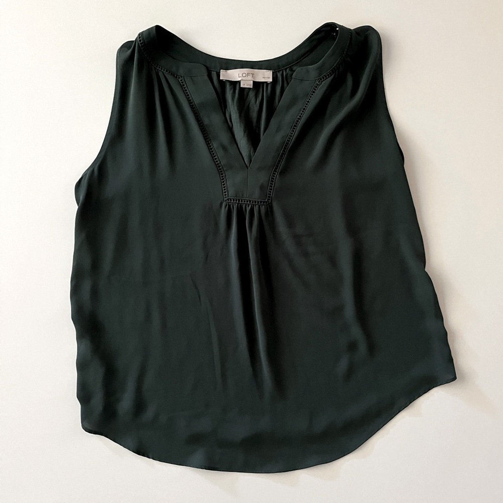 Loft Women’s Sleeveless Top Size Small Petite